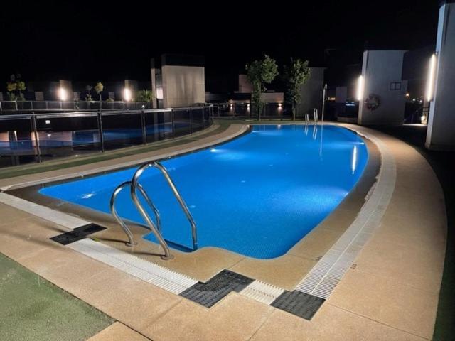 Tecnocordoba Aparcamiento Privado Gratuito Y Piscina Apartment Bagian luar foto